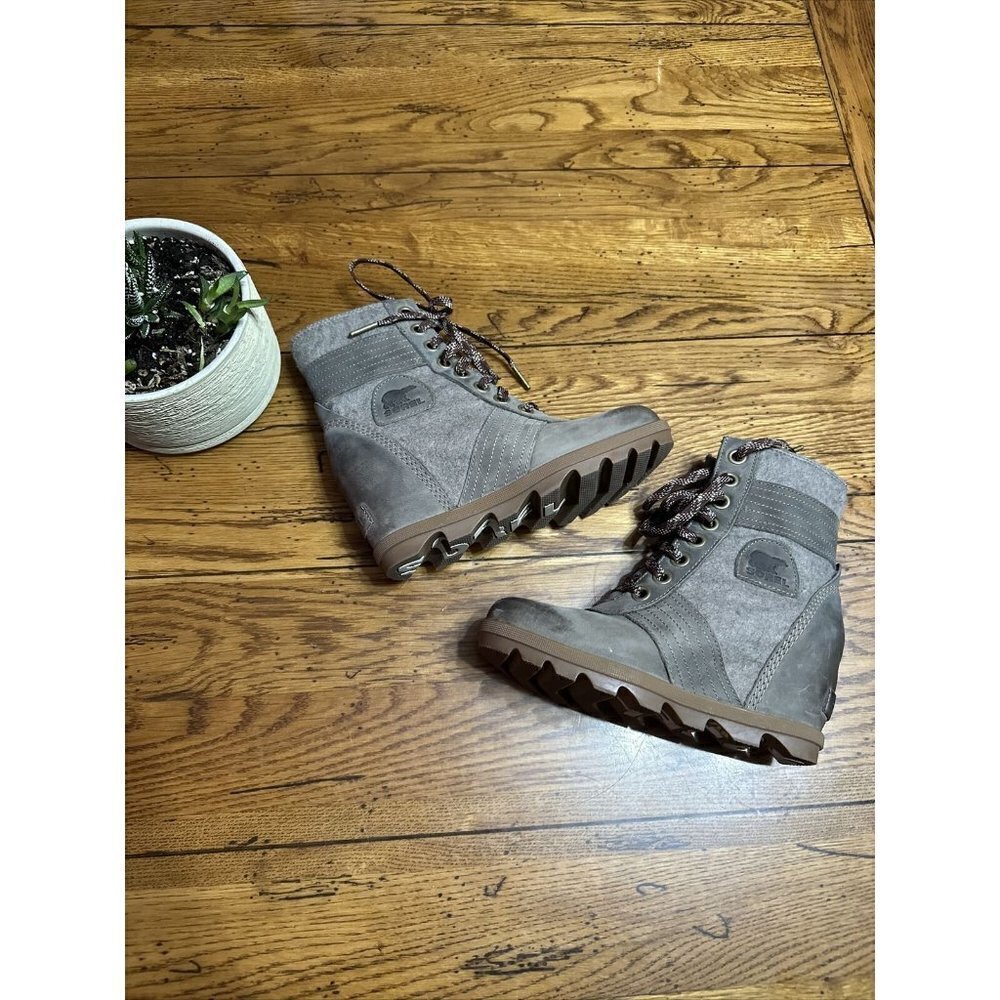 SOREL Lexie Wedge Ankle Boots Kettle Brown Tan Leather Lace Up 7